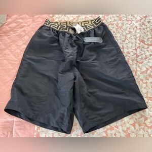 🩳MEN🩳 GRECA BORDER MID BOARDSHORTS🩳